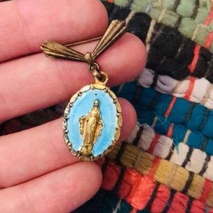VINTAGE Virgin Mary Brooch